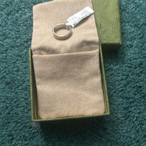 Gucci Green and Beige Box with silver ring - Picture 2 of 7